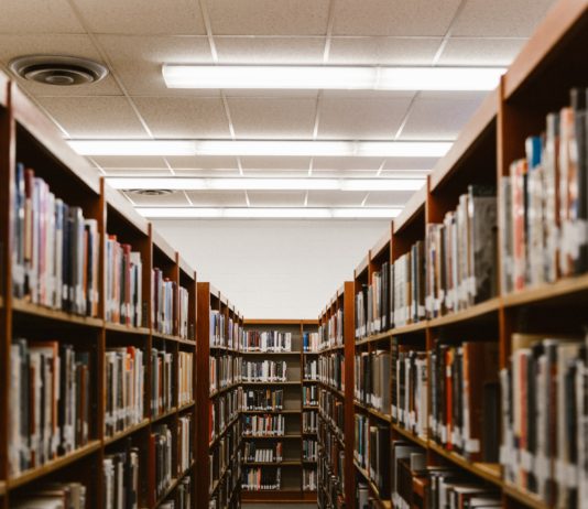 Why you should start Investing as a Student Photo Credit: Pricilla Dupreez